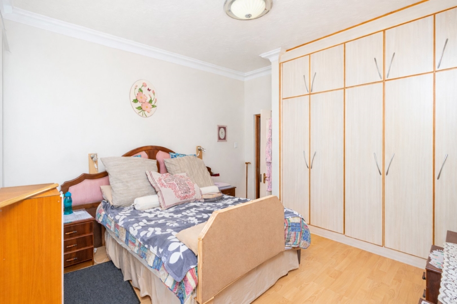 5 Bedroom Property for Sale in Caribbean Beach Club North West